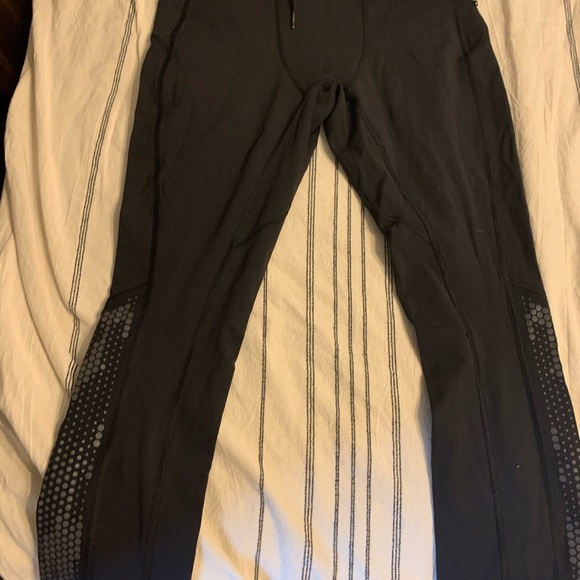Lululemon pants - Picture 2 of 4